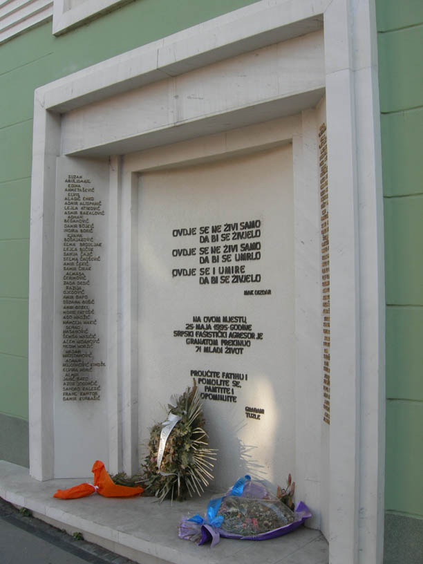 Postavka izložbe “Kapija 25.5.1995. godine” u Arhivu TK