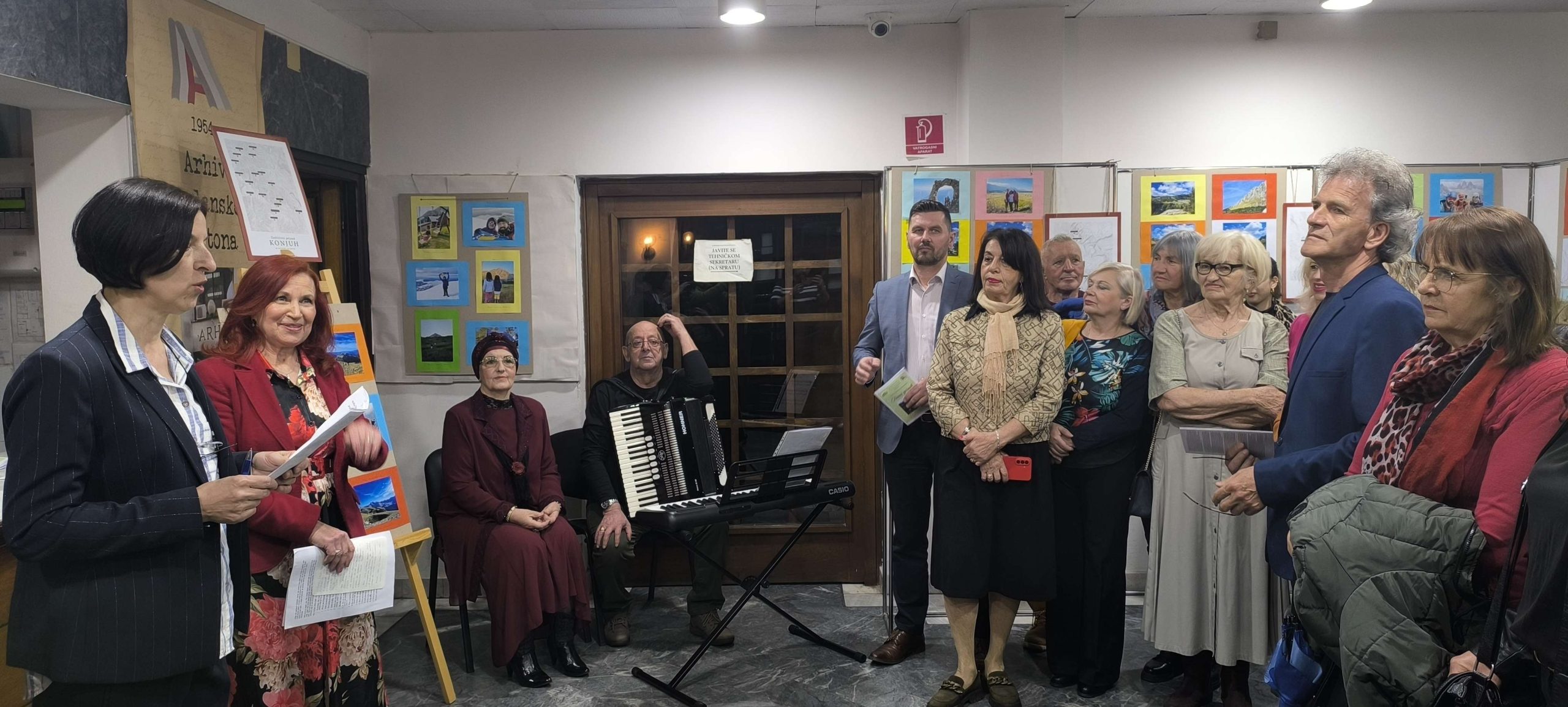 Otvorena izložba fotografija “Trenuci vječnosti” u Arhivu TK