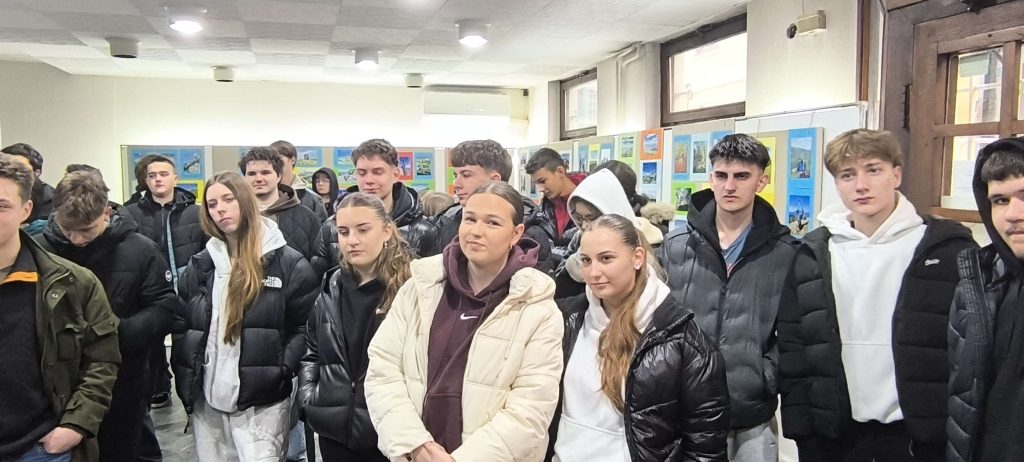 Posjeta učenika Richmond Park Arhivu TK